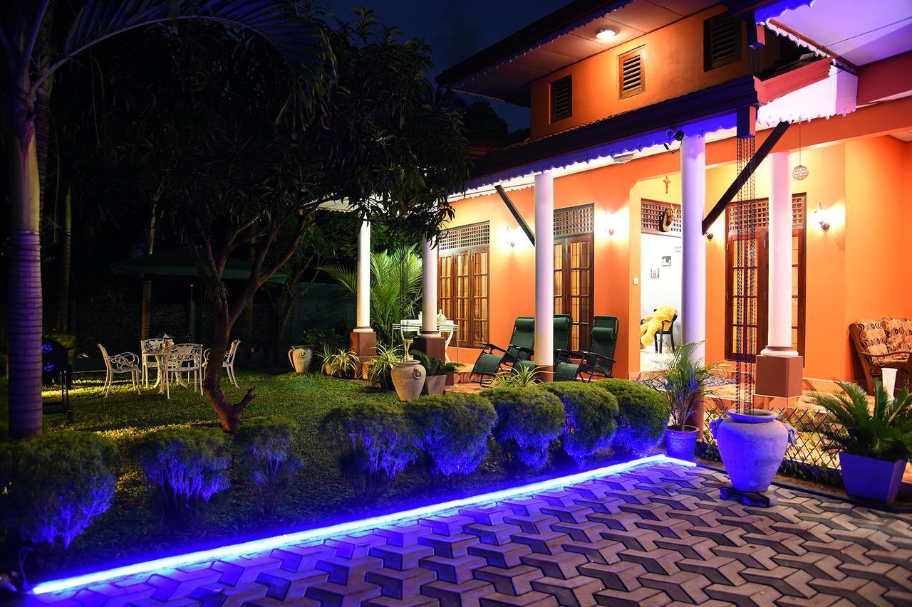 One And Only Apartment Negombo Luaran gambar
