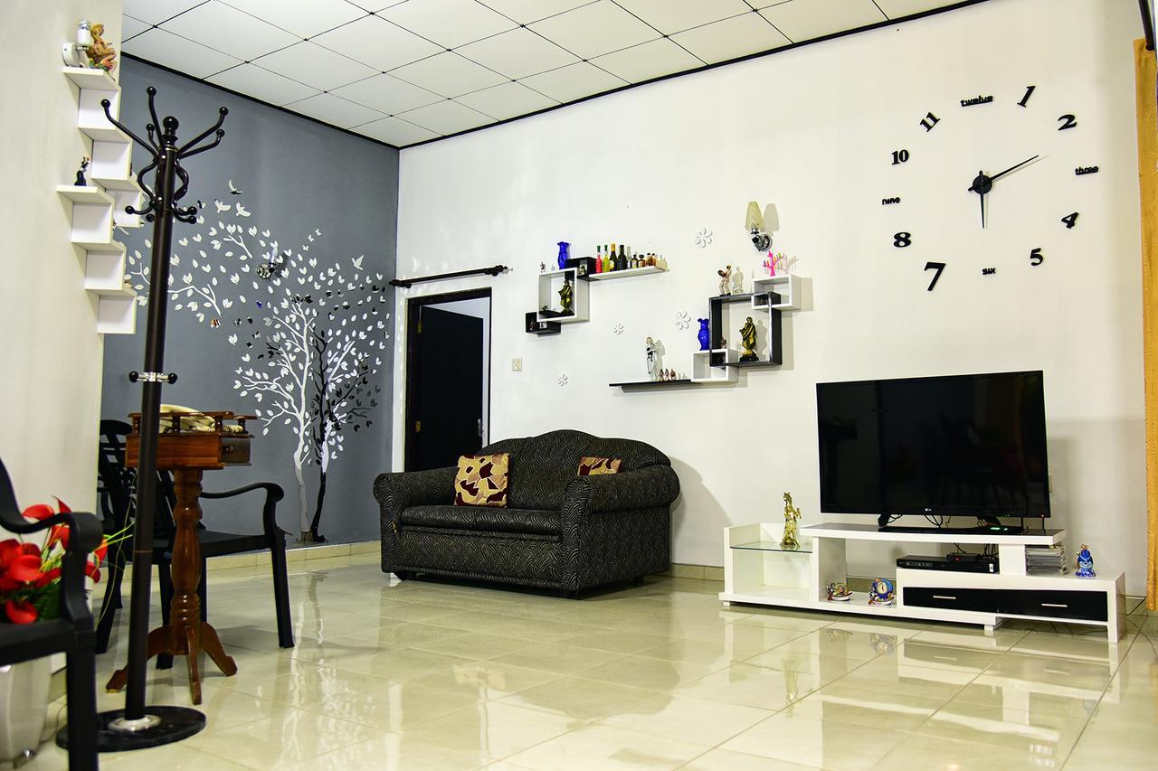 One And Only Apartment Negombo Luaran gambar