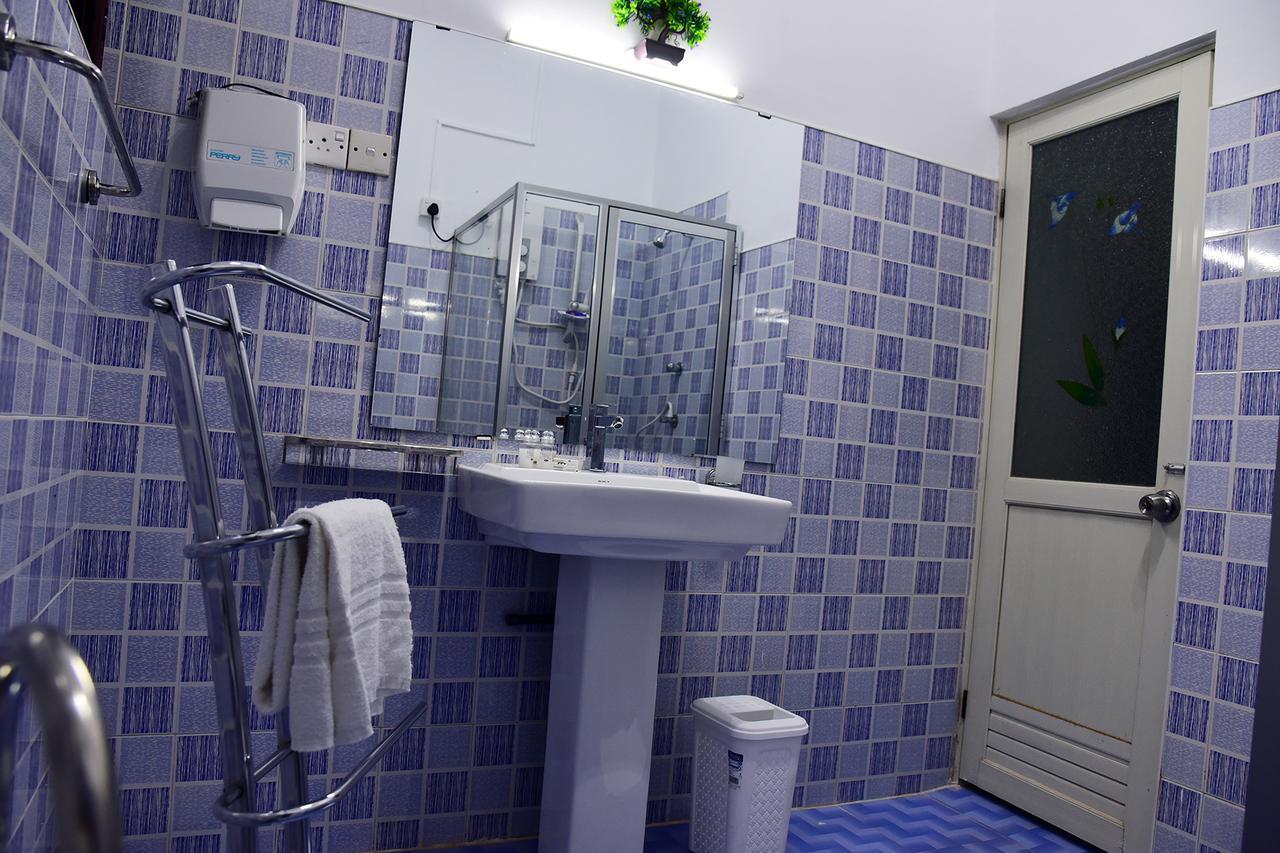 One And Only Apartment Negombo Luaran gambar