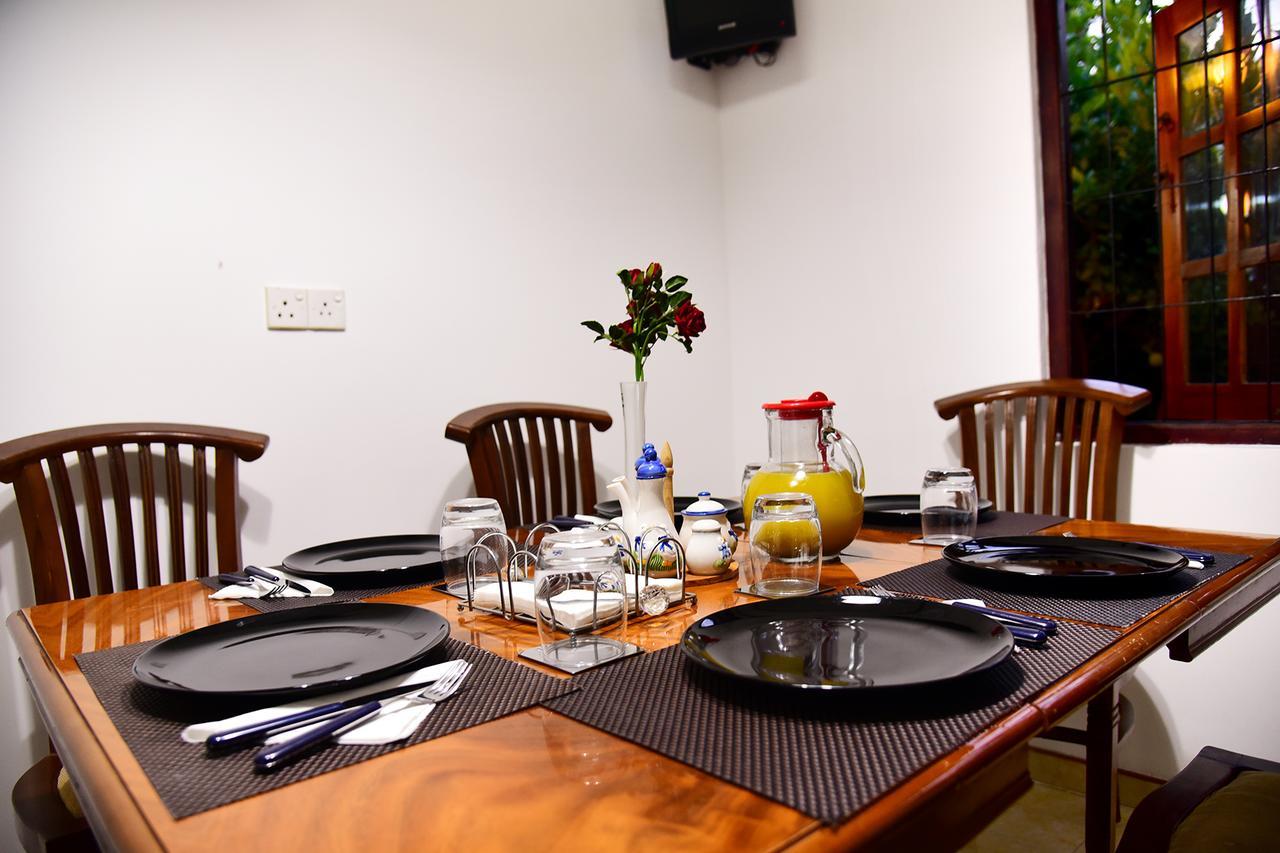 One And Only Apartment Negombo Luaran gambar